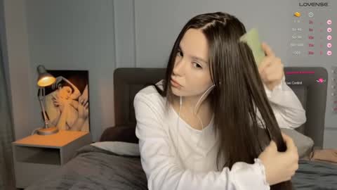 Snapshot of yourher0in chatting on 01-05-25, 09:59 Aida online show from 01-05-25, 09:59