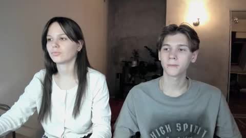 Snapshot of yourher0in chatting on 10-30-25, 12:06 Aida online show from 10-30-25, 12:06