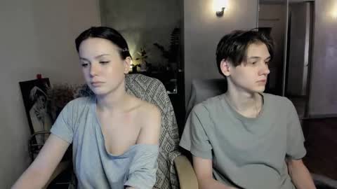 Snapshot of yourher0in chatting on 11-14-25, 11:42 Aida online show from 11-14-25, 11:42