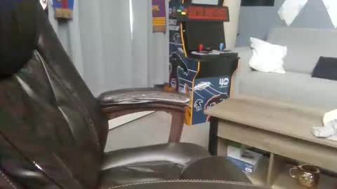 Snapshot of yourislandman chatting on 04-13-26, 05:07 JerkMeOff online show from 04-13-26, 05:07