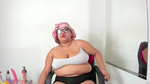 Snapshot of yourlittlewife chatting on 10-07-25, 10:45 yourlittlewife online show from 10-07-25, 10:45