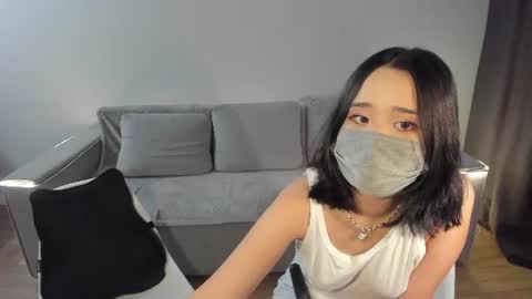 Snapshot of yourlovelyjenny chatting on 06-12-26, 03:27 AJ online show from 06-12-26, 03:27