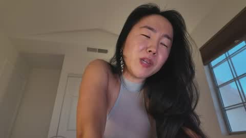 Snapshot of yourlovelykgirlfriend chatting on 06-11-26, 02:53 J i w o n online show from 06-11-26, 02:53