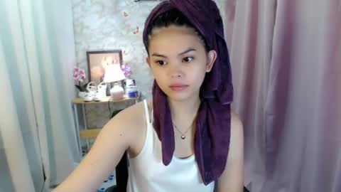 your lovely Dina online show from 12-15-25, 01:54