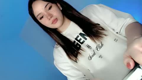 Snapshot of yourlovingpearl chatting on 02-04-25, 06:25 PEARL online show from 02-04-25, 06:25