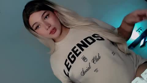 Snapshot of yourlovingpearl chatting on 02-27-25, 09:11 PEARL online show from 02-27-25, 09:11