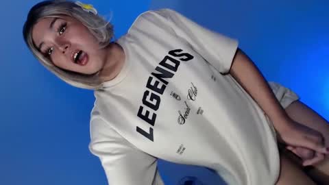 Snapshot of yourlovingpearl chatting on 03-01-25, 06:57 PEARL online show from 03-01-25, 06:57