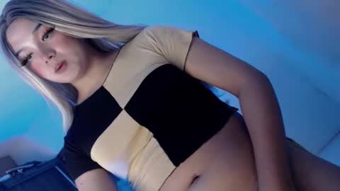 Snapshot of yourlovingpearl chatting on 09-19-25, 08:20 PEARL online show from 09-19-25, 08:20