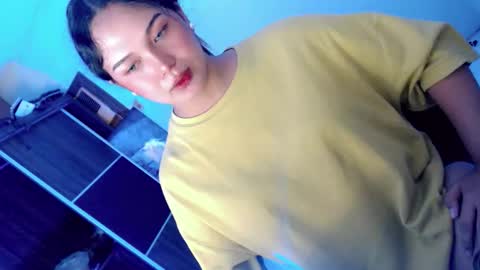 Snapshot of yourlovingpearl chatting on 09-29-25, 02:16 PEARL online show from 09-29-25, 02:16