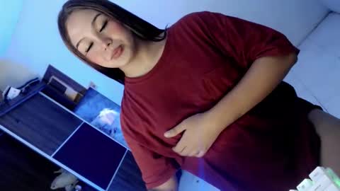 Snapshot of yourlovingpearl chatting on 10-07-25, 04:20 PEARL online show from 10-07-25, 04:20