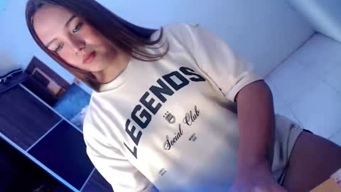 Snapshot of yourlovingpearl chatting on 10-18-25, 03:53 PEARL online show from 10-18-25, 03:53