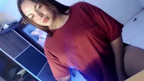 Snapshot of yourlovingpearl chatting on 10-28-25, 02:59 PEARL online show from 10-28-25, 02:59