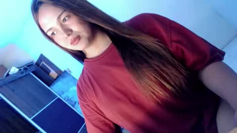 Snapshot of yourlovingpearl chatting on 11-18-25, 12:20 PEARL online show from 11-18-25, 12:20