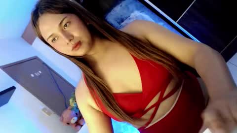 Snapshot of yourlovingpearl chatting on 11-26-25, 05:41 PEARL online show from 11-26-25, 05:41