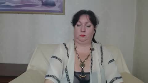 Snapshot of yourmilf4love chatting on 12-05-25, 12:25 lANA online show from 12-05-25, 12:25