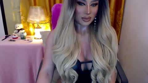 Adriana Maxwell online show from 06-07-26, 03:27