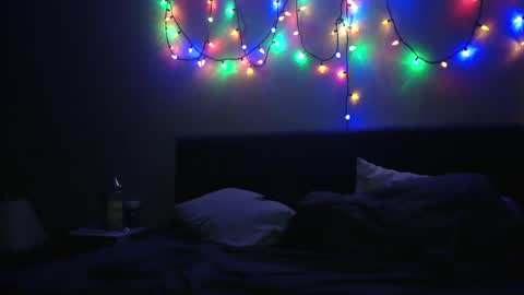 Snapshot of yournakedvalentine chatting on 02-10-25, 02:08 Alexis Star online show from 02-10-25, 02:08