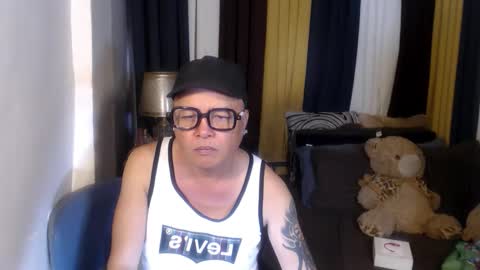 Snapshot of yournaughty_johnsmith chatting on 06-02-26, 05:42 yournaughty_johnsmith online show from 06-02-26, 05:42