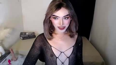 Snapshot of yournaughtykendal chatting on 05-25-26, 08:15 TIFFANY SUCKING QUEEN online show from 05-25-26, 08:15