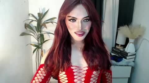 Snapshot of yournaughtykendal chatting on 06-12-26, 09:25 TIFFANY SUCKING QUEEN online show from 06-12-26, 09:25