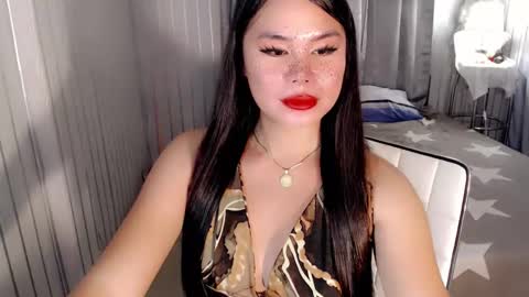 Snapshot of yournaughtyprincess16 chatting on 10-11-25, 04:16 ALPHA DOM. QUEEN JASMINE online show from 10-11-25, 04:16
