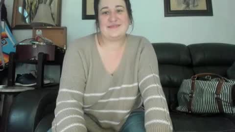 Snapshot of yournewfavoritecamgirl chatting on 01-11-26, 02:22 Lexi online show from 01-11-26, 02:22