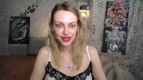 Nicky online show from 06-11-26, 12:32