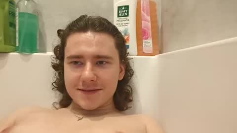 Snapshot of yourpantyhosesla_ve chatting on 11-15-25, 01:25 Nylon slave online show from 11-15-25, 01:25