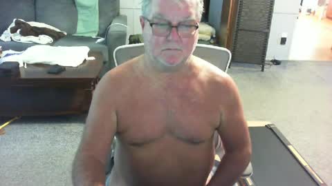 Snapshot of yourpoppi55 chatting on 07-10-26, 06:54 yourpoppi55 online show from 07-10-26, 06:54