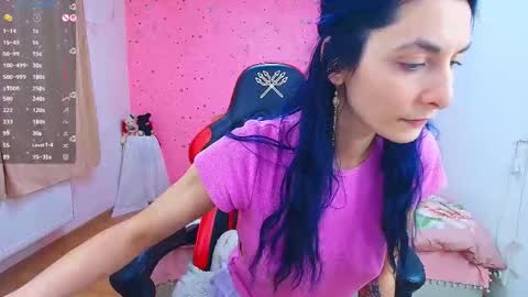      online show from 01-11-26, 07:52