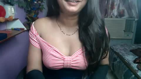 Snapshot of yoursassy_girl chatting on 07-01-26, 12:07 yoursassy_girl online show from 07-01-26, 12:07