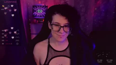 Snapshot of yourscosmic chatting on 11-17-25, 10:10 Yours Cosmic online show from 11-17-25, 10:10