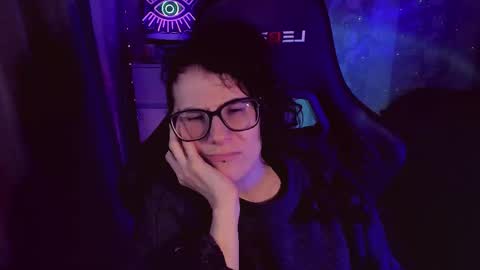 Snapshot of yourscosmic chatting on 11-21-25, 12:48 Yours Cosmic online show from 11-21-25, 12:48