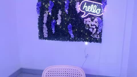 Snapshot of yoursexservice chatting on 12-28-24, 11:37    online show from 12-28-24, 11:37