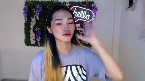 Snapshot of yoursexservice chatting on 02-09-25, 11:04    online show from 02-09-25, 11:04