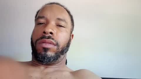 Snapshot of yoursexydaddy8181 chatting on 06-13-26, 02:26 yoursexydaddy8181 online show from 06-13-26, 02:26