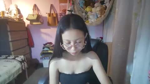 Snapshot of yourshy_cess chatting on 04-16-26, 12:17 Cess online show from 04-16-26, 12:17