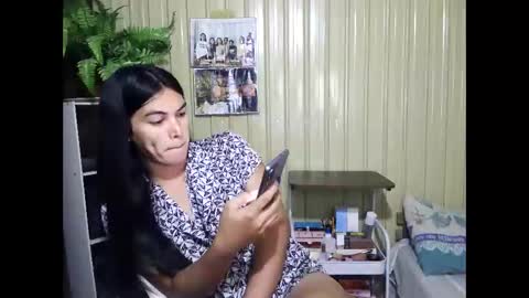 Snapshot of yoursubmissive_larah chatting on 05-16-26, 01:54 yoursubmissive_larah online show from 05-16-26, 01:54
