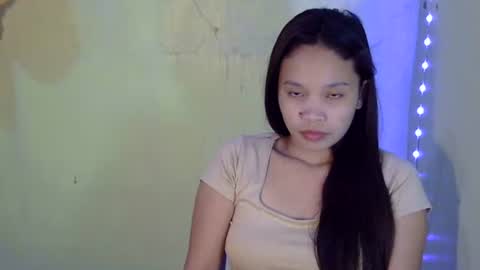 Snapshot of yoursweet_vanessa26 chatting on 10-21-25, 04:30 yoursweet_vanessa26 online show from 10-21-25, 04:30
