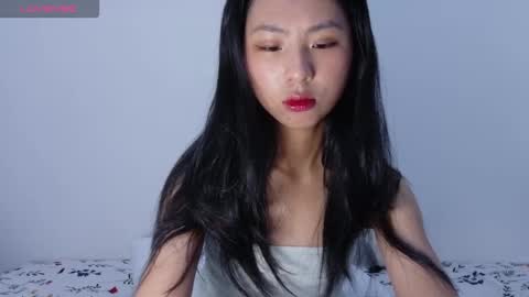 Snapshot of yoursweetestkiwi chatting on 12-23-25, 03:04 Kiwi online show from 12-23-25, 03:04