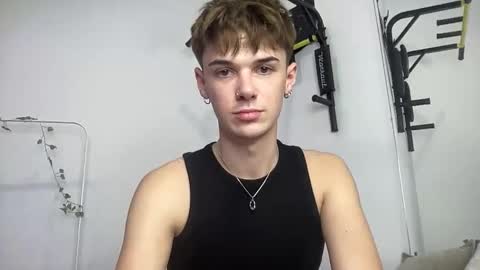 Snapshot of yoursweetyguy chatting on 11-03-25, 05:58 yoursweetyguy online show from 11-03-25, 05:58