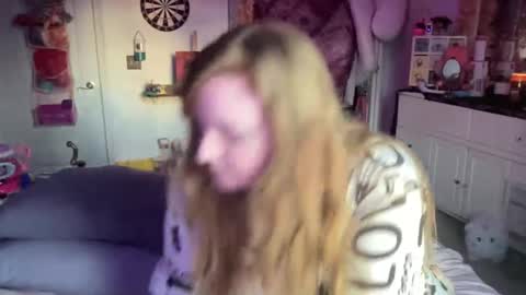 yourthickgingergoddess online show from 03-10-25, 11:06