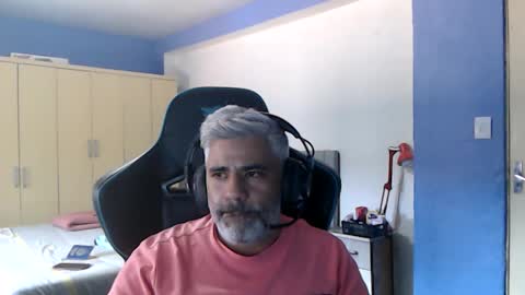 Snapshot of yourtoytoyoumaster3 chatting on 11-24-25, 02:06 yourtoytoyoumaster3 online show from 11-24-25, 02:06