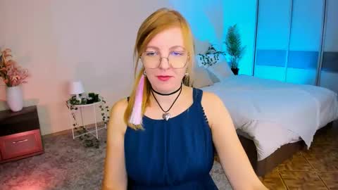 Alice online show from 09-10-25, 04:34