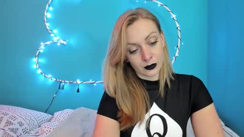 YourVenus00 -Follow my OF online show from 02-05-25, 04:25