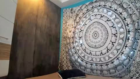 Snapshot of yourvenus00 chatting on 12-18-25, 03:40 YourVenus00 -Follow my OF online show from 12-18-25, 03:40