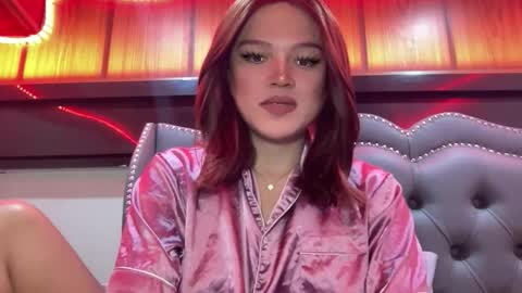 Snapshot of yourwildestdreamgirl chatting on 06-05-26, 02:29 ANDREA online show from 06-05-26, 02:29
