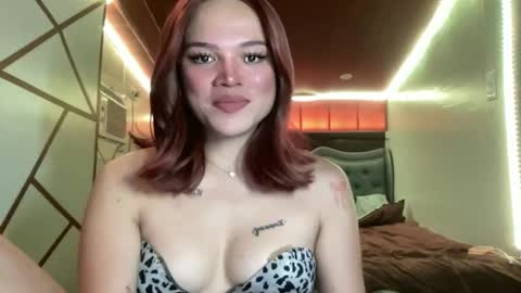 Snapshot of yourwildestdreamgirl chatting on 06-08-26, 02:45 ANDREA online show from 06-08-26, 02:45