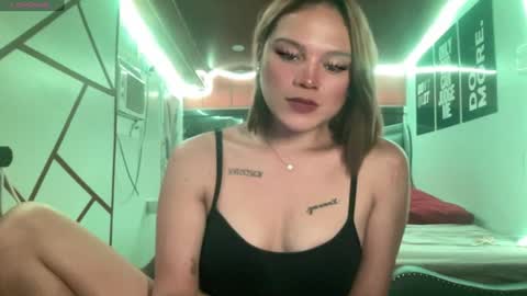 Snapshot of yourwildestdreamgirl chatting on 07-23-26, 07:17 ANDREA online show from 07-23-26, 07:17