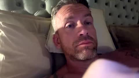 Snapshot of youwantus69 chatting on 10-22-25, 05:45 You want us 69 online show from 10-22-25, 05:45